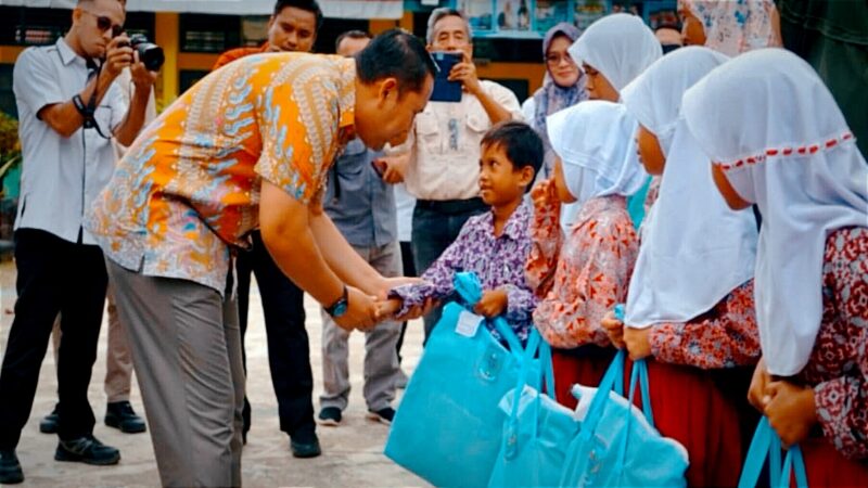 Bupati Merangin M. Syukur
