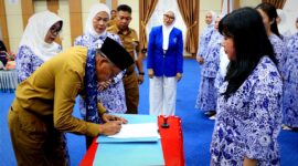 Wawako Azhar Hamzah Hadiri Pengukuhan Pengurus IWAPI Kota Sungai Penuh 2026–2031
