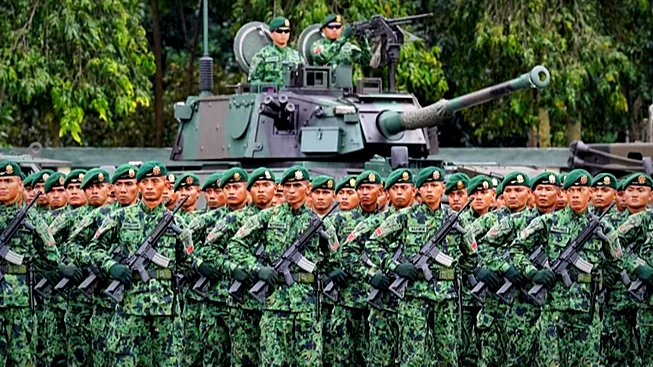 Ilustrasi pasukan TNI berlatar tank Yonkav Kostrad. (Foto: Dok. Puspen TNI)