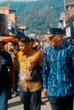 Penataan Pasar Tanjung Bajure Makin Intensif, Wawako Azhar dan Sekda Alpian Tinjau Langsung