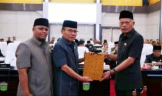 Wawako Azhar Sampaikan LKPJ 2025 di DPRD