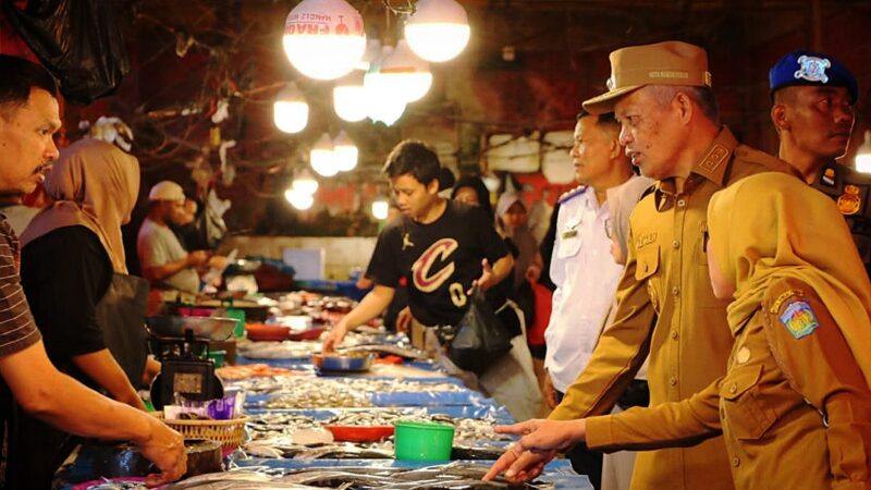 Wakil Walikota Sungai Penuh Azhar Hamzah Sidak di Pasar Tanjung Bajure