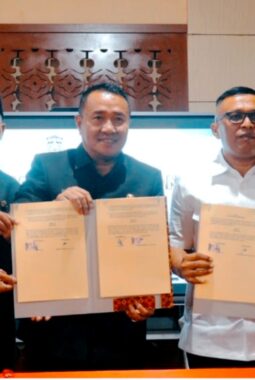 Wako Alfin Teken MoU dengan Kejari Sungai Penuh, Perkuat Pendampingan Hukum