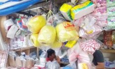 Kenapa Harga Plastik Naik Drastis? Ini Biang Keroknya