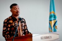 Bupati Kerinci Monadi