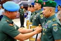 63 Personel TNI-Polri Terima Brevet Kehormatan Setia Waspada dari Danpaspampres