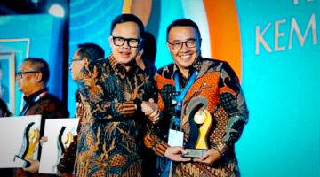 Sungai Penuh Juara, Wako Alfin Terima Penghargaan Kemendagri dan Insentif Rp 3 Miliar