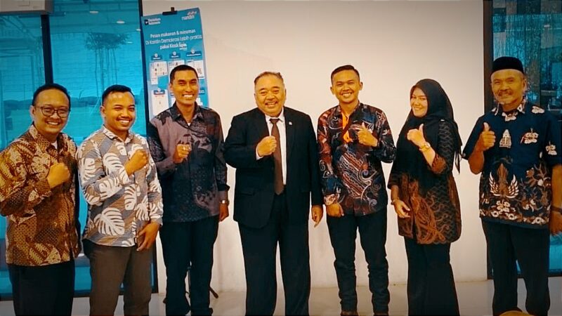 Pengurus Persatuan PPPK Paruh Waktu Indonesia (PPWI) bertemu anggota DPR RI dari Fraksi PKS, Ateng Sutisna