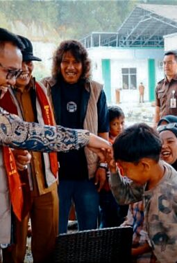 Wali Kota Alfin Tinjau Sunatan Massal Gratis Minker-JS, Ratusan Warga Sungai Penuh Rasakan Manfaatnya