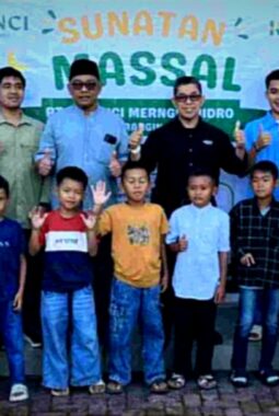PT Kerinci Merangin Hidro Gelar Khitan Massal Gratis untuk 50 Anak di Batang Merangin