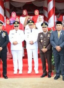 Pimpinan dan Anggota DPRD Hadiri Upacara Peringatan HUT ke-81 Kemerdekaan Republik Indonesia