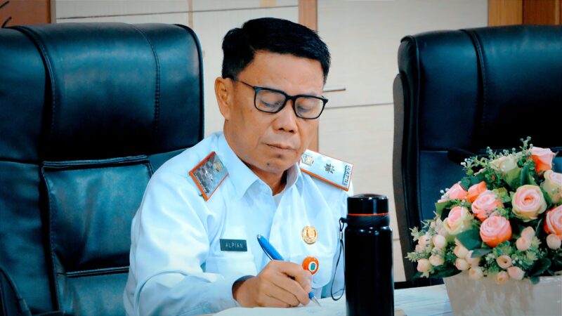 Sekda Alpian Pimpin Evaluasi Layanan JKN Kota Sungai Penuh