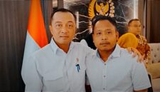 Ketum Aliansi R2 R3 Indonesia Faisol Mahardika bersama Mensesneg Prasetyo Hadi