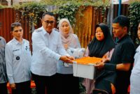 Wako Alfin Serahkan Bantuan untuk Keluarga Korban Kebakaran di Koto Dian