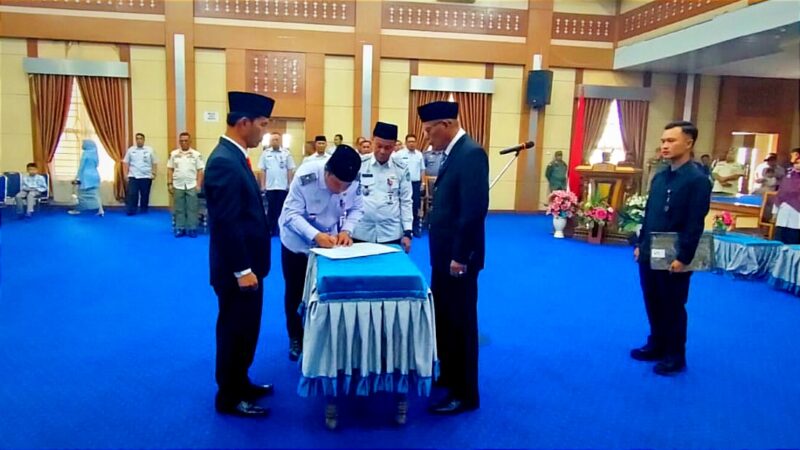 Wawako Azhar Hamzah Lantik Lima Pejabat Eselon II Pemkot Sungai Penuh